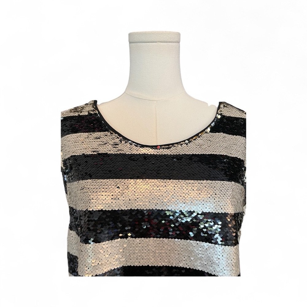 🆕 🖤🤍 NWOT VINCE CAMUTO Sequin Black & White Striped Top | Sz XL - Picture 2 of 7